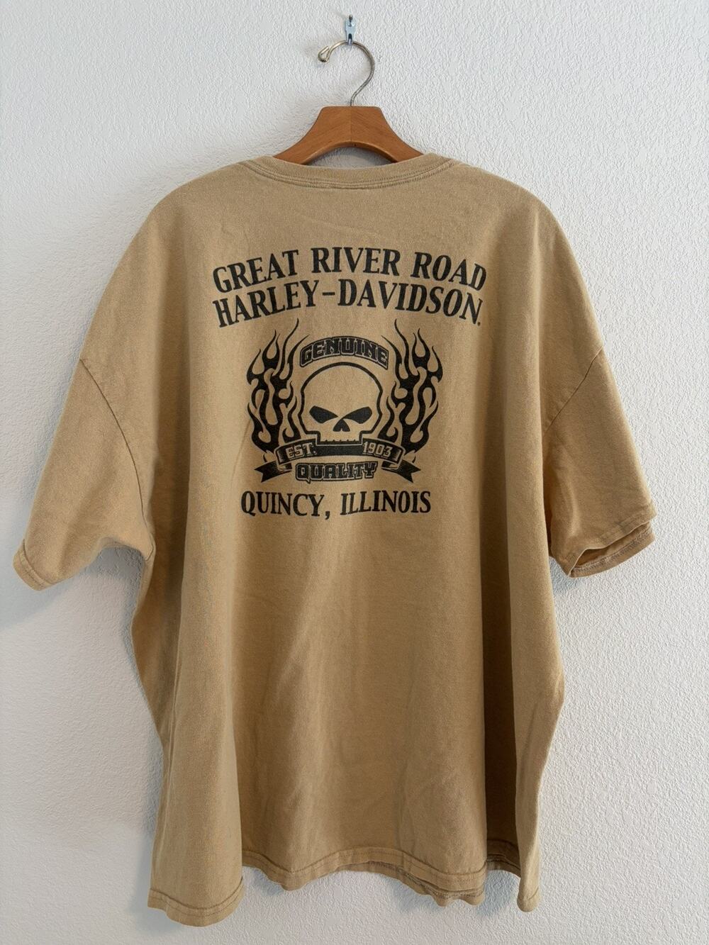 2018 Quincy Illinois Great River Road Skull Harley Davidson Tan T-Shirt Y2K 3XL